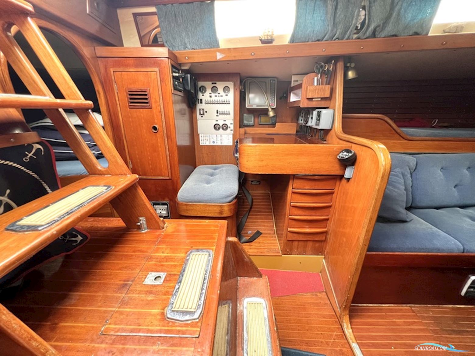 Swan 38