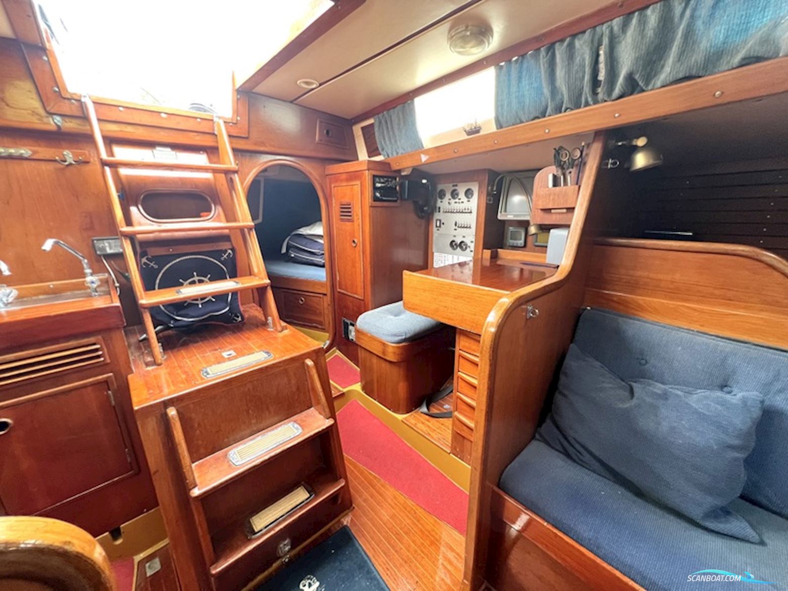 Swan 38