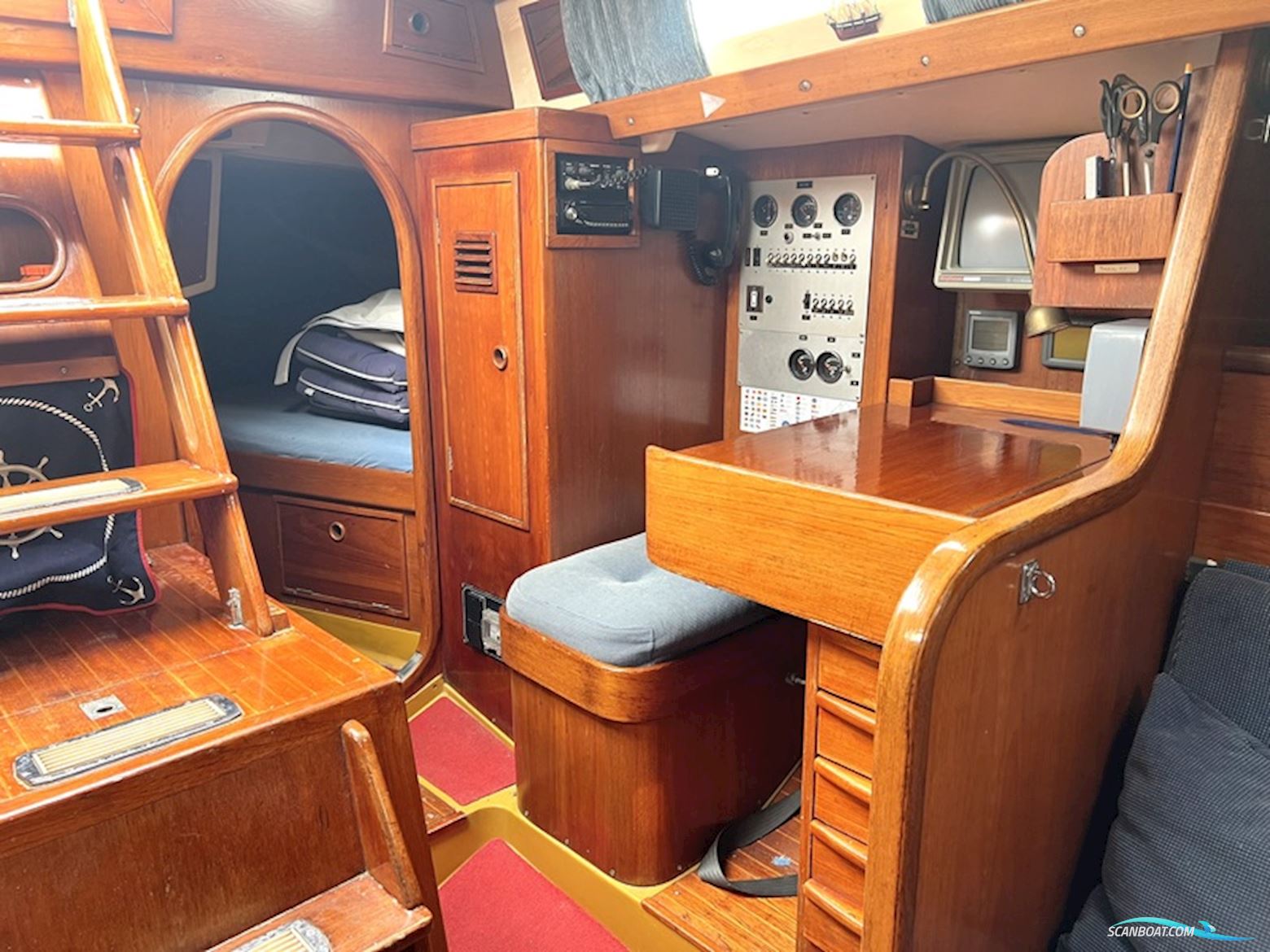 Swan 38