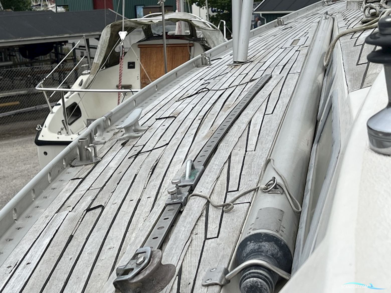 Swan 38