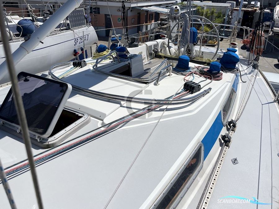 Swan 39