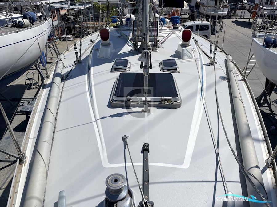 Swan 39