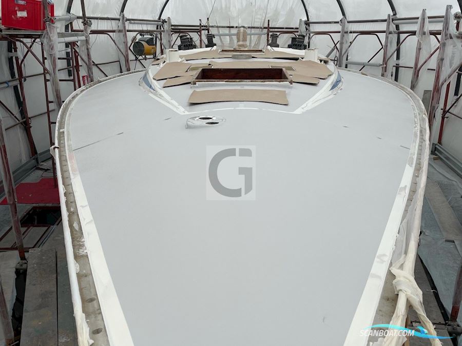 Swan 39