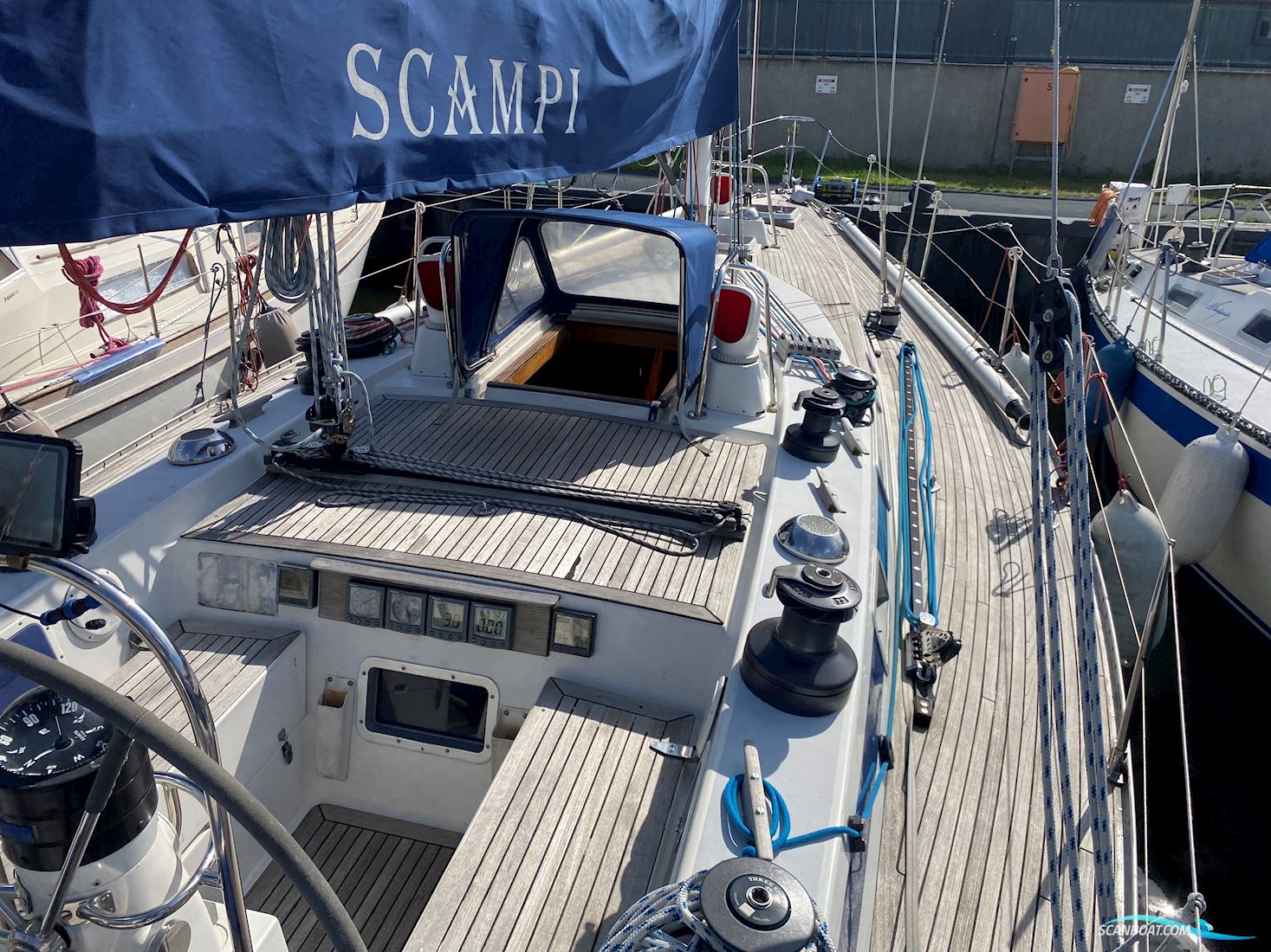 Swan 391