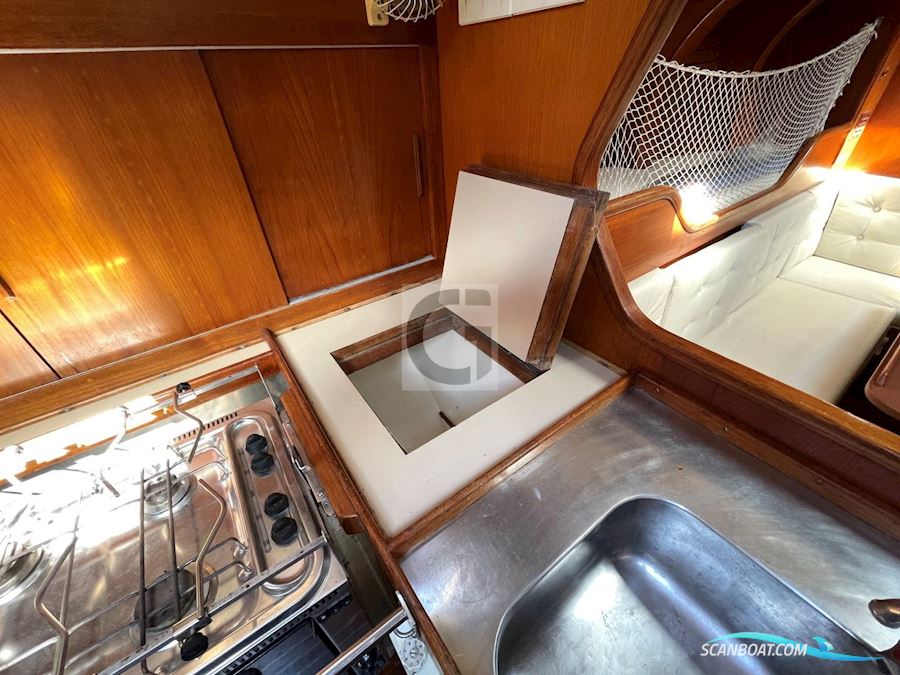 Swan 47