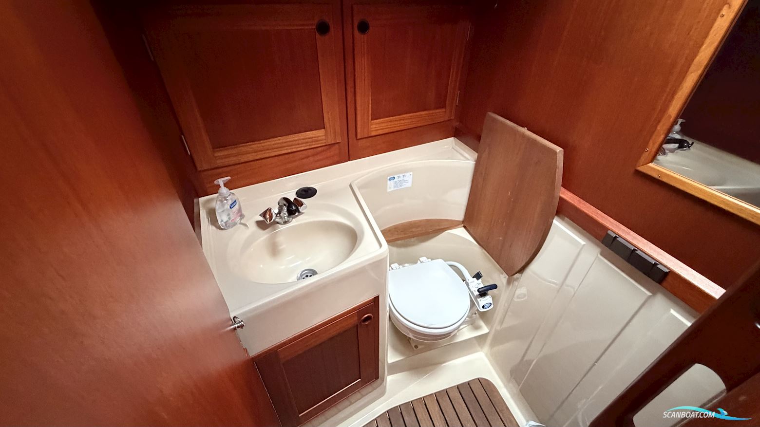 Sweden Yacht 340