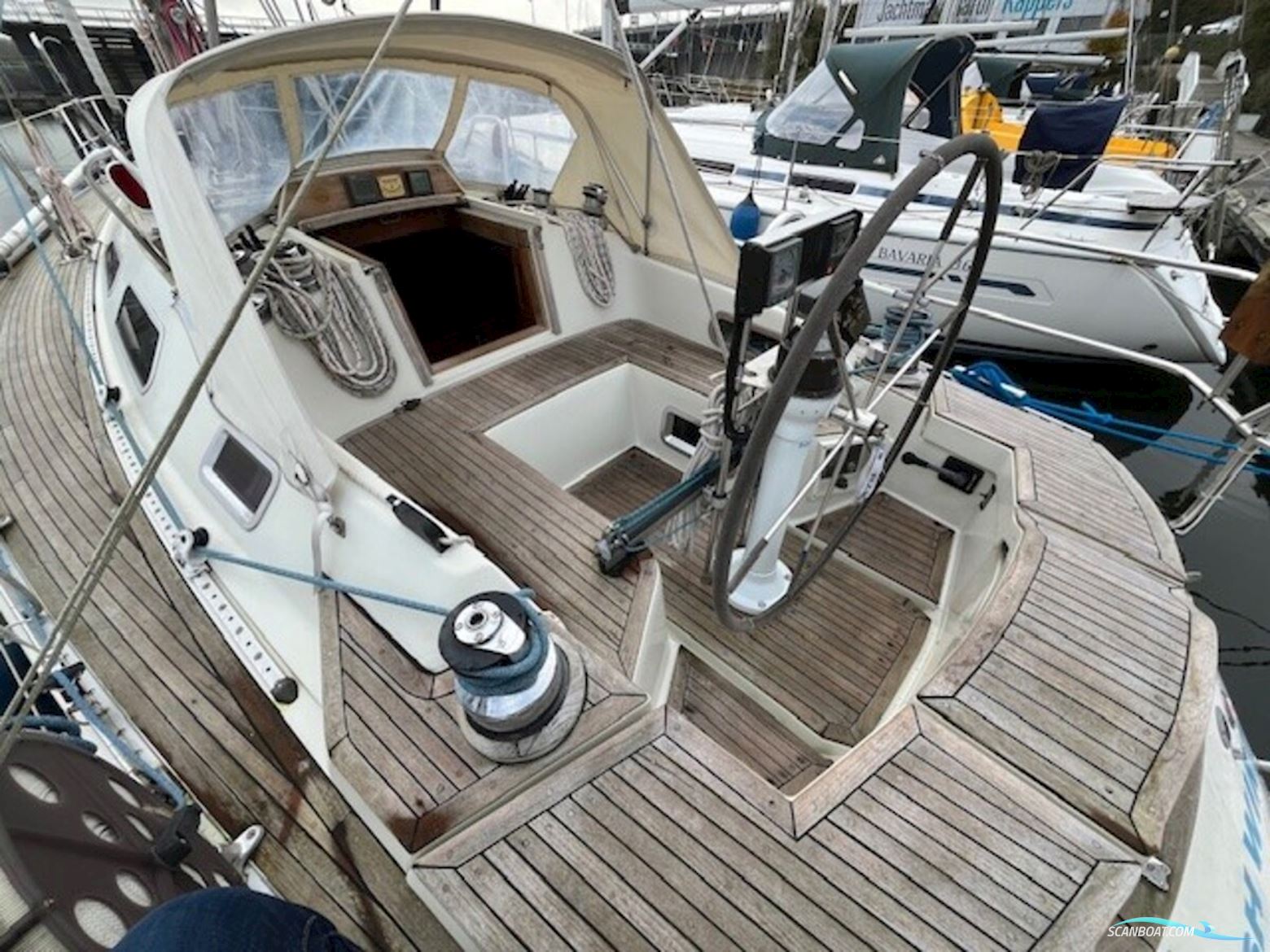 Sweden Yachts 340