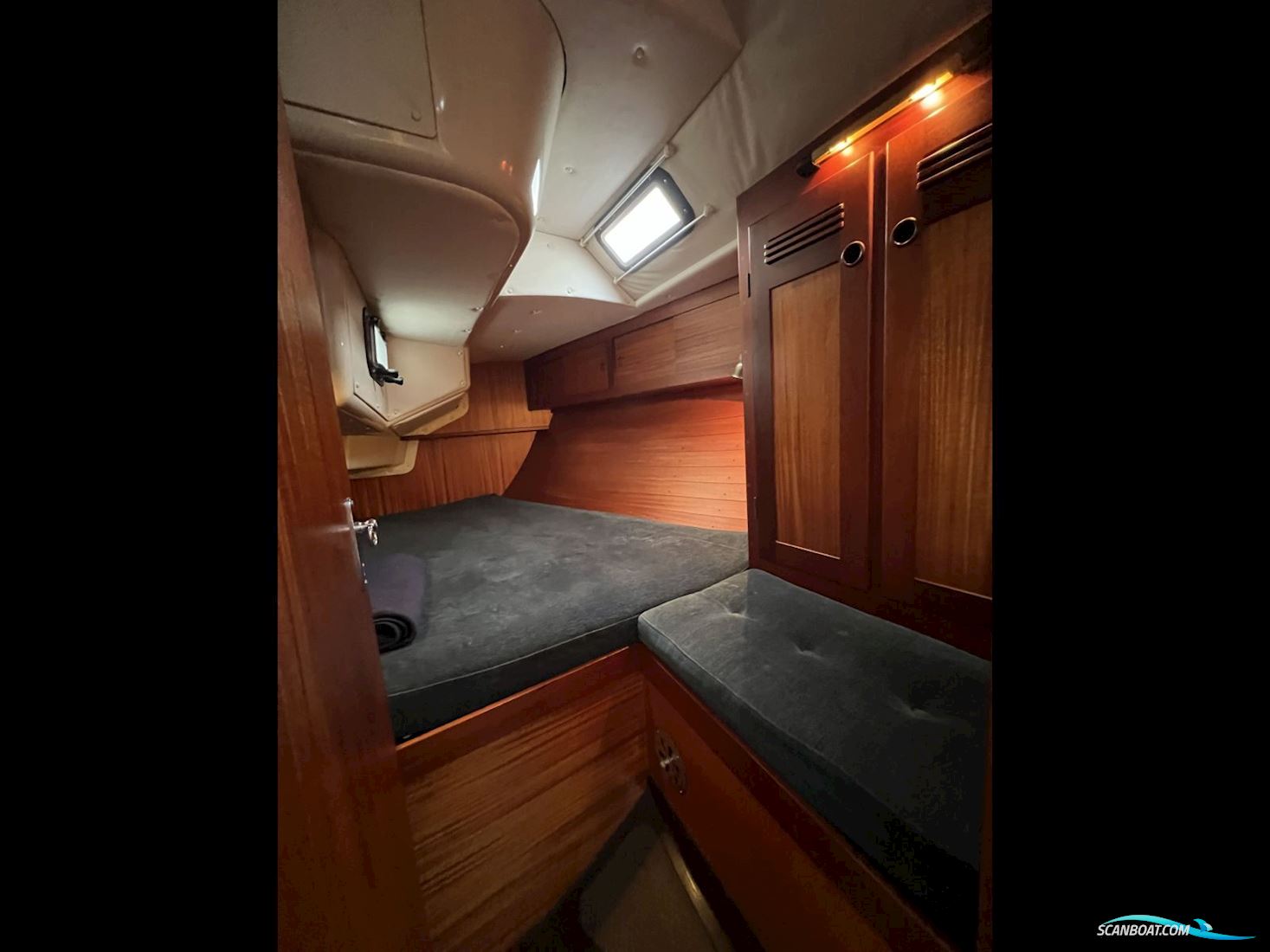 Sweden Yachts 38
