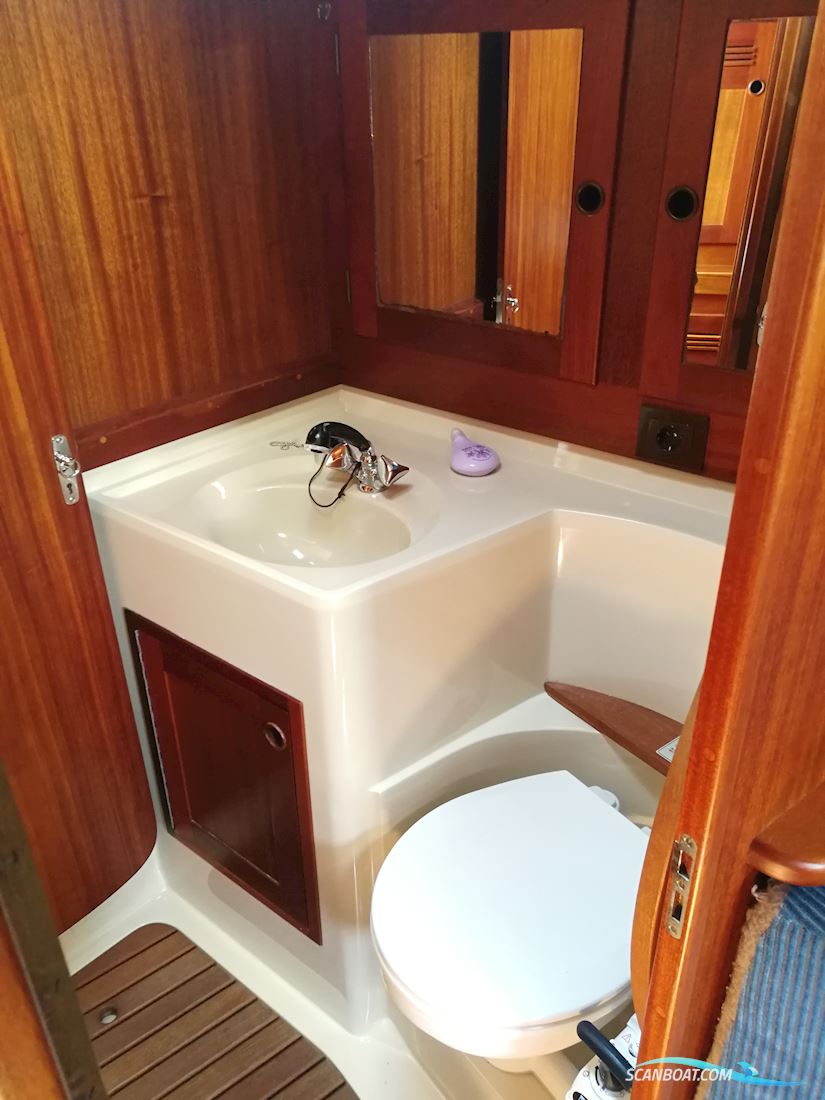 Sweden Yachts 38