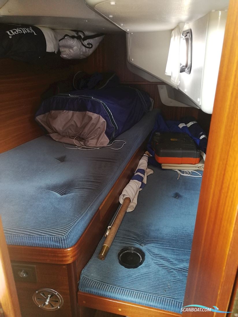 Sweden Yachts 38