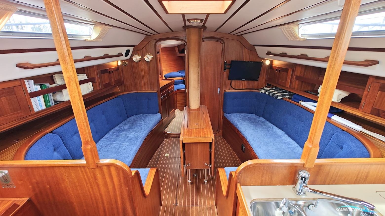 Sweden Yachts 38/3