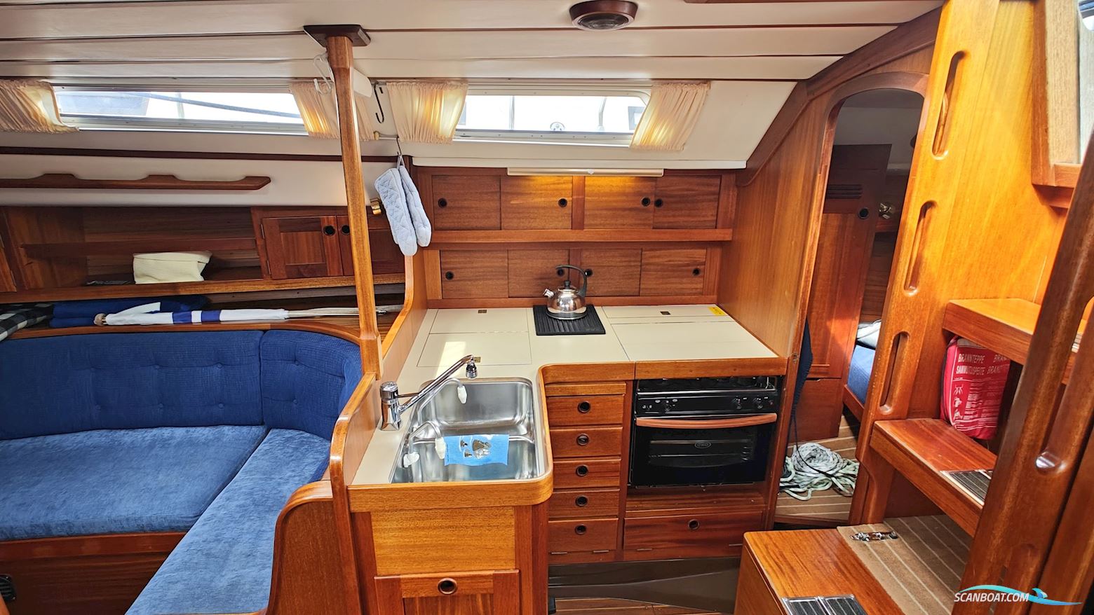 Sweden Yachts 38/3
