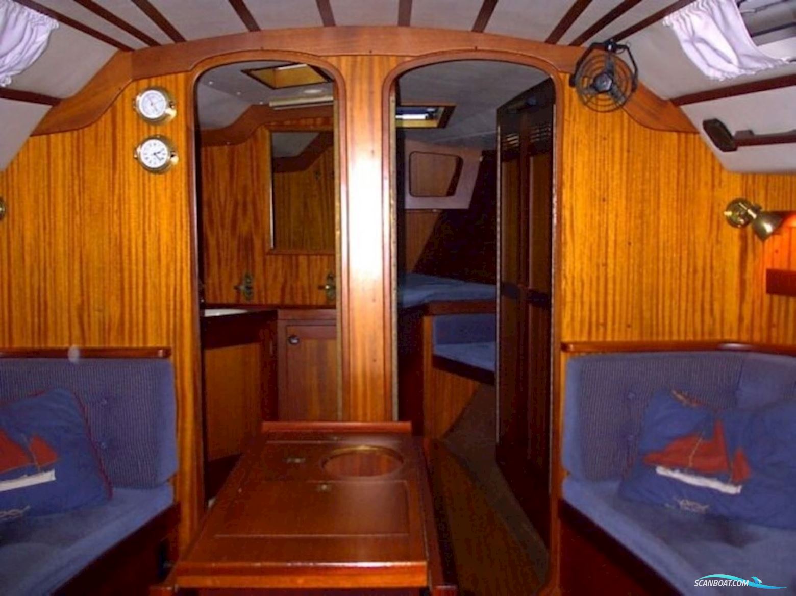 Sweden Yachts 41 Continental