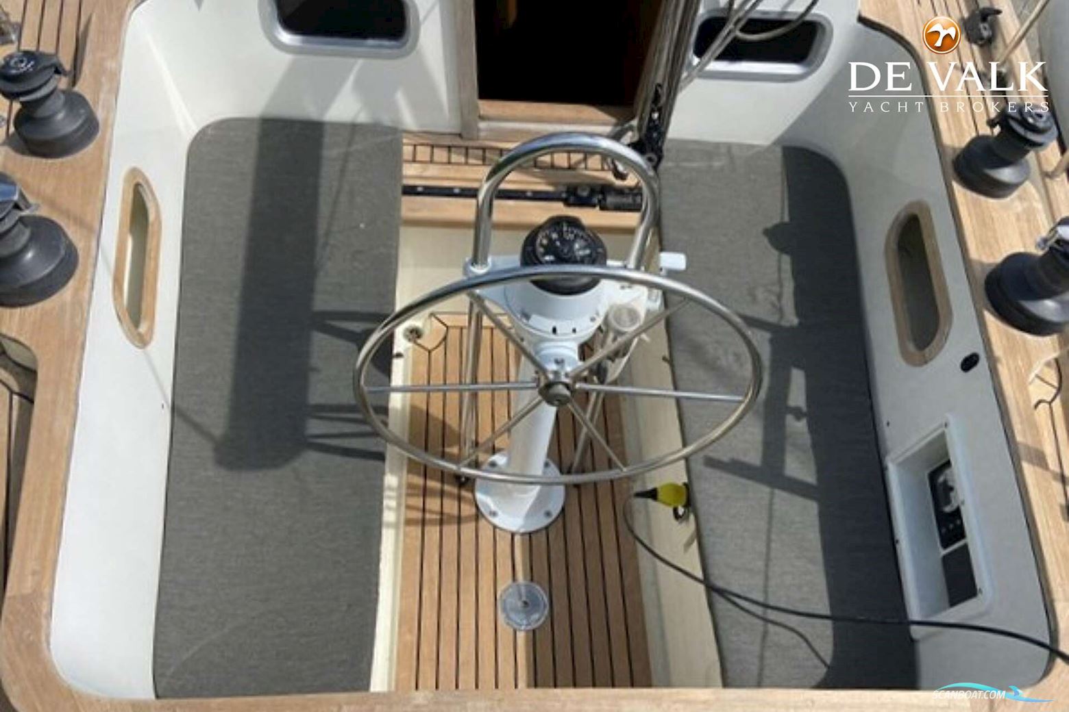 Tradewind 35