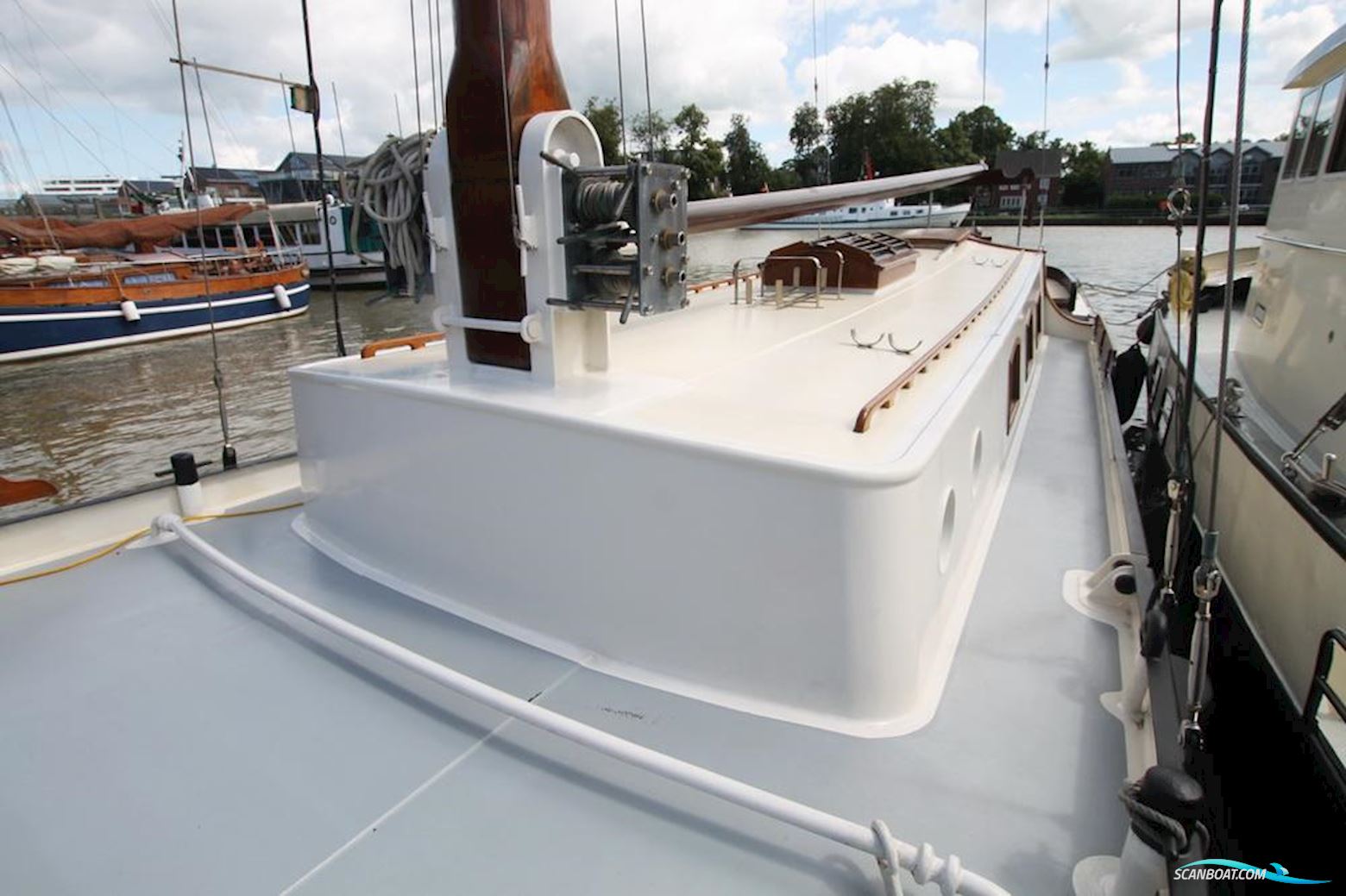 Traditional Platbodem