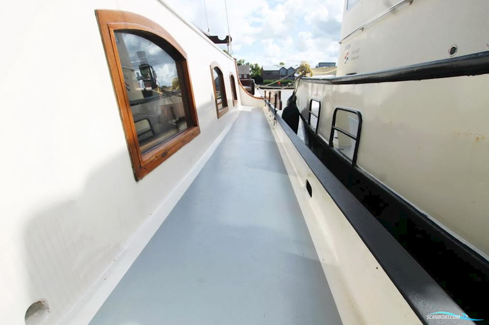 Traditional Platbodem