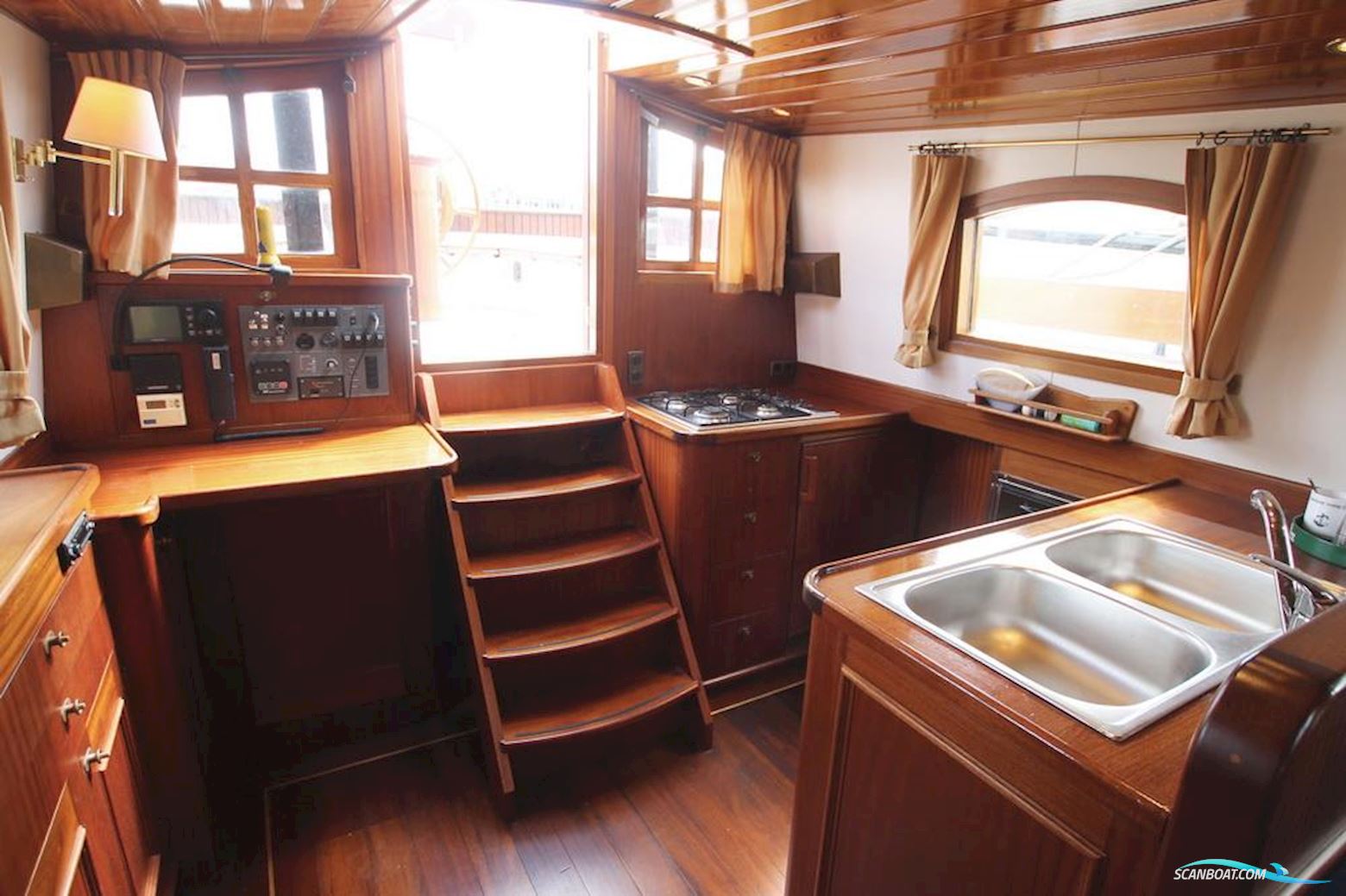 Traditional Platbodem