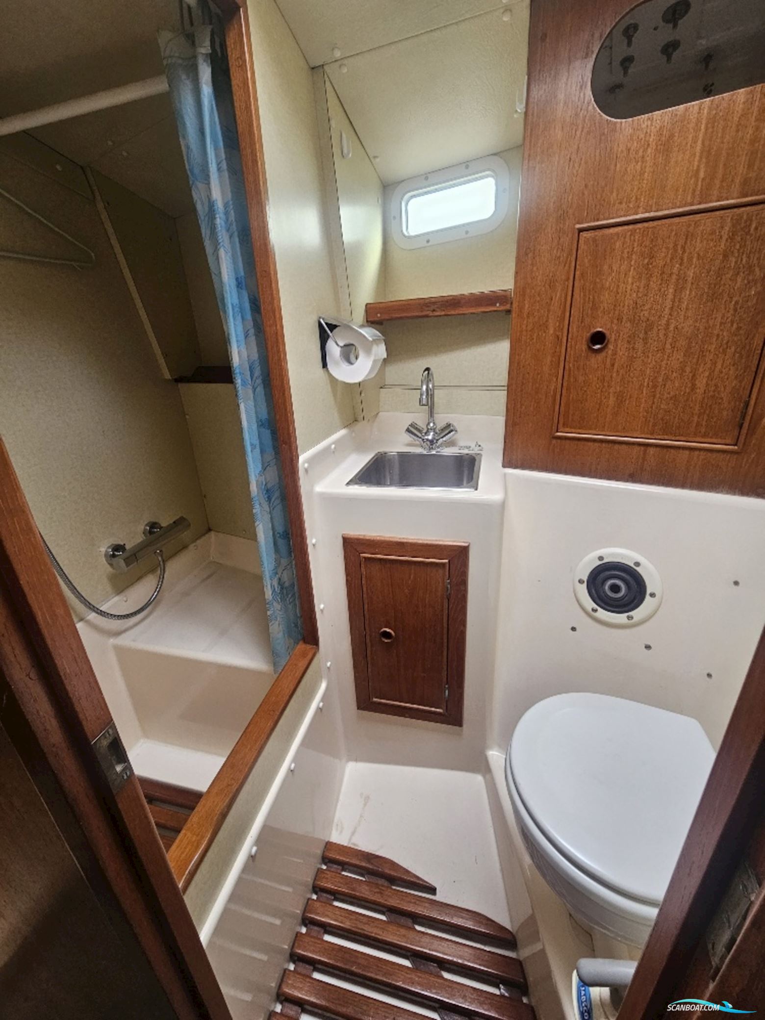 Trident Marine Warrior 38