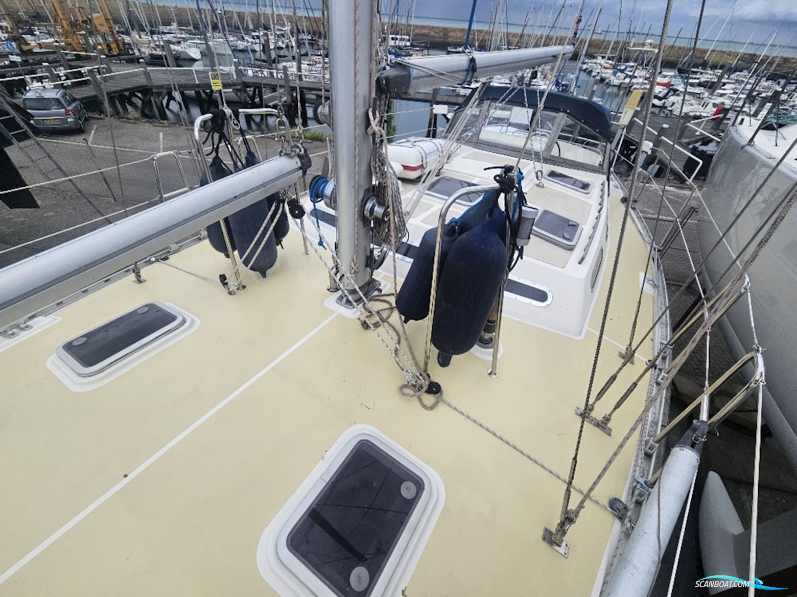 Trident Marine Warrior 38