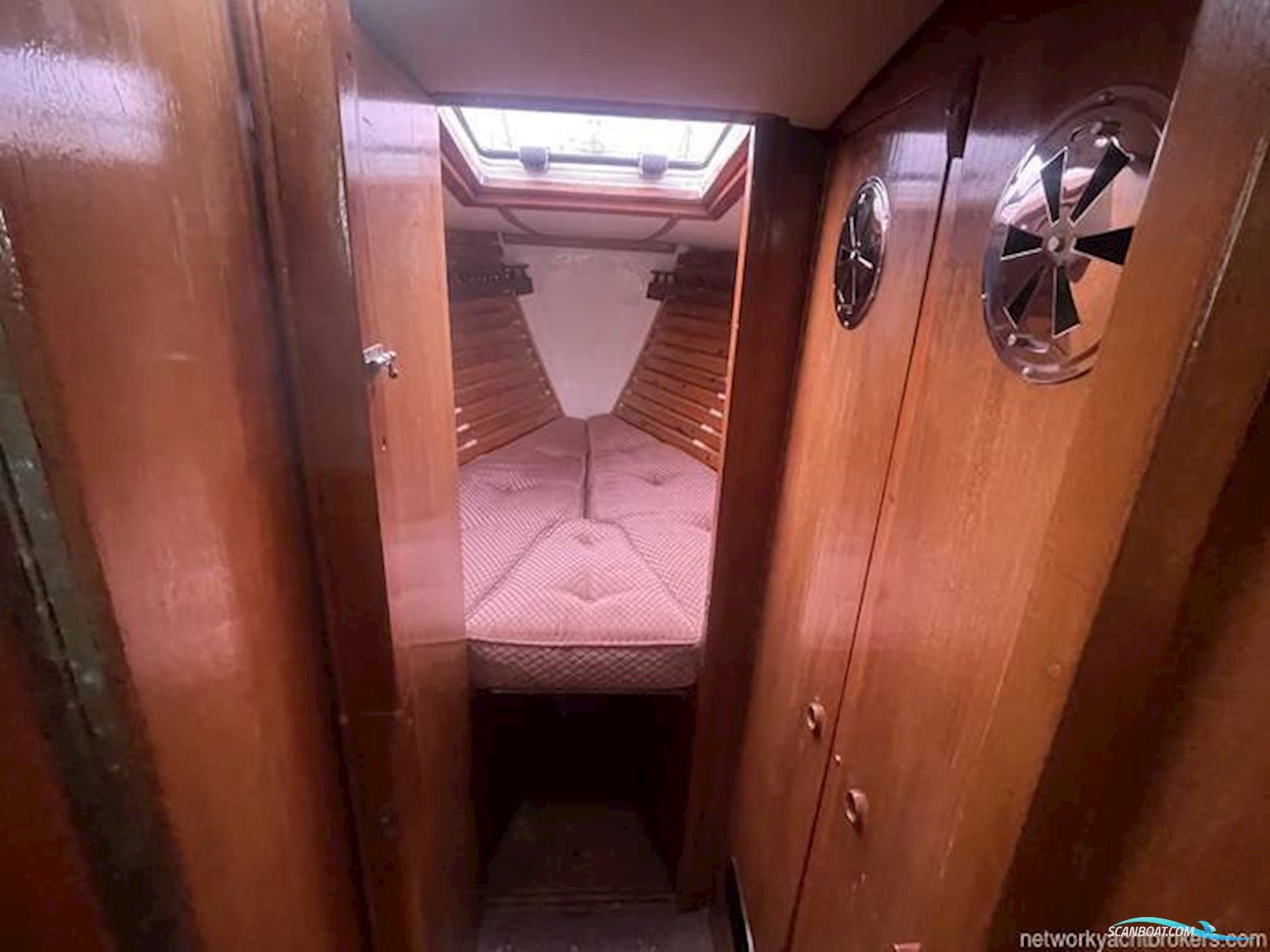 Tyler Boat Co. 31