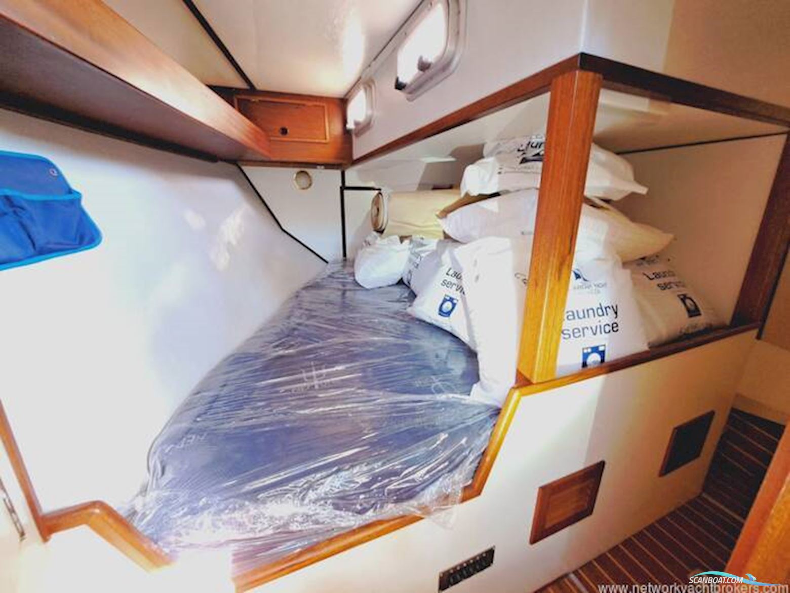 van de Stadt 44 Deck Saloon