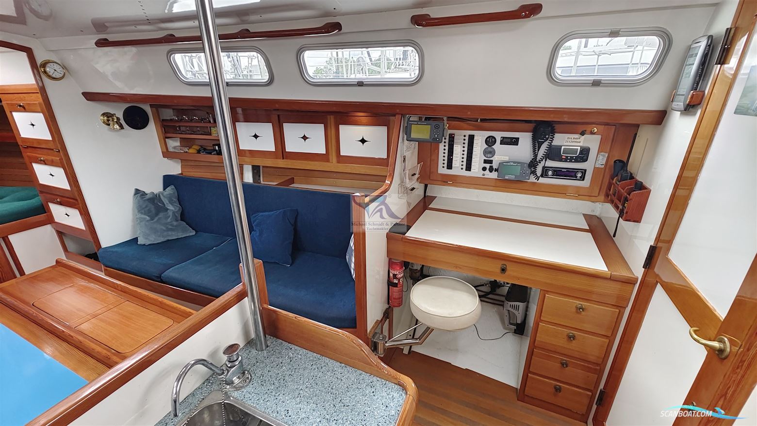 van de Stadt Helena 35