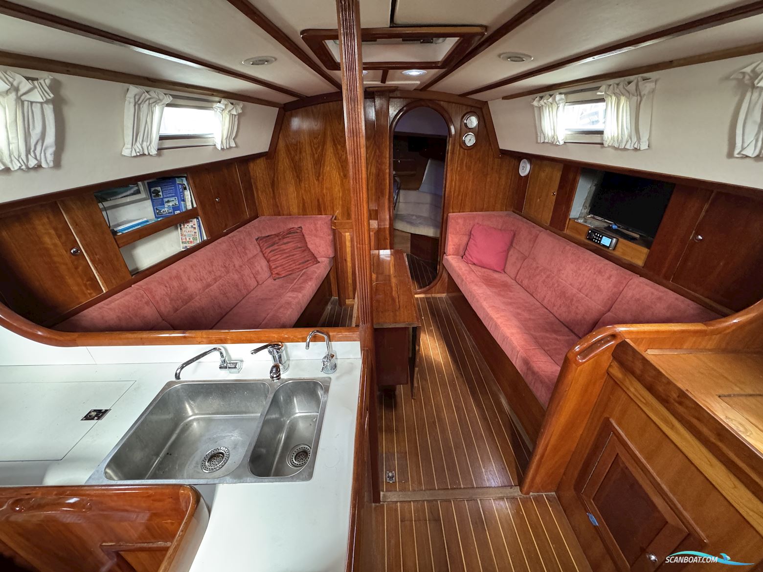 Van de Stadt Helena 38