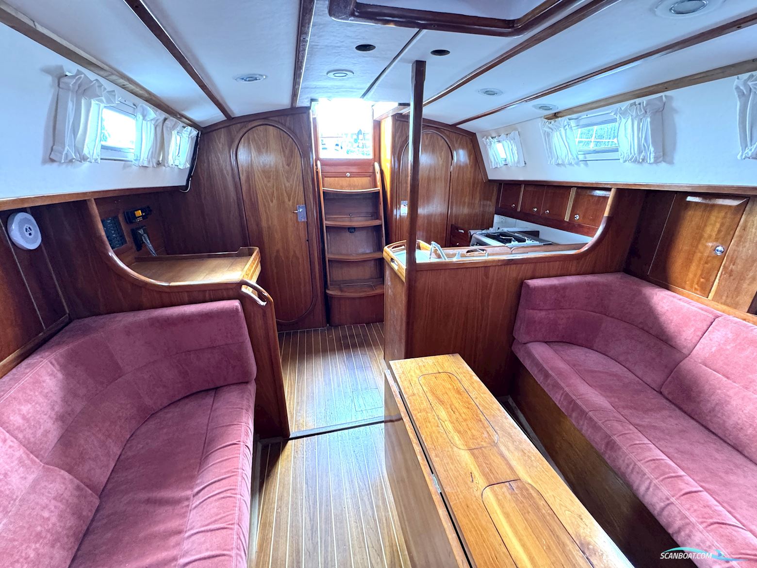 Van de Stadt Helena 38