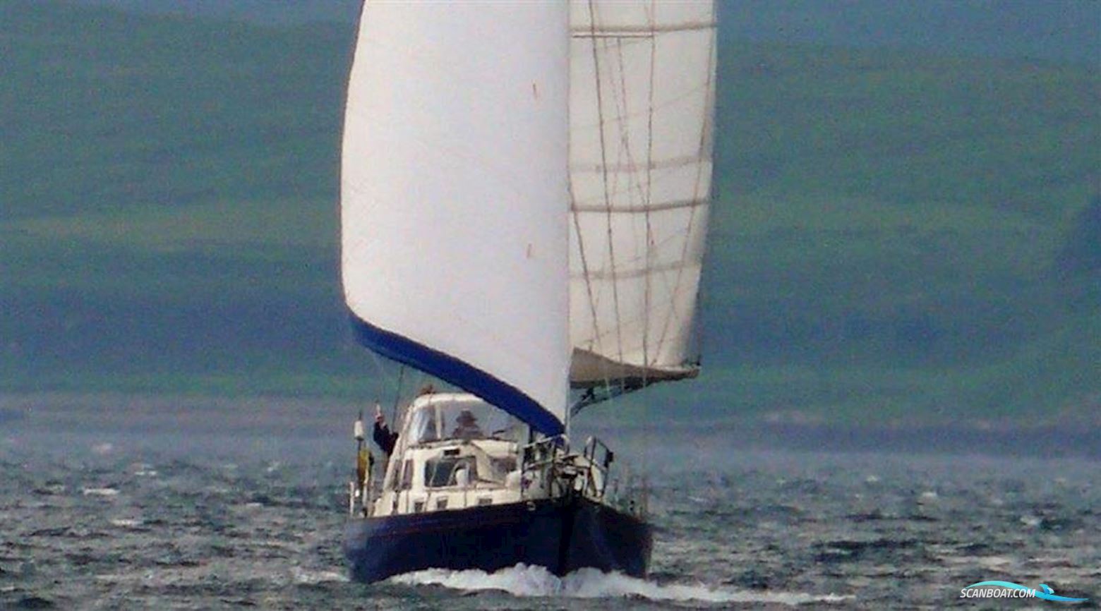 Vancouver 38 Pilot House