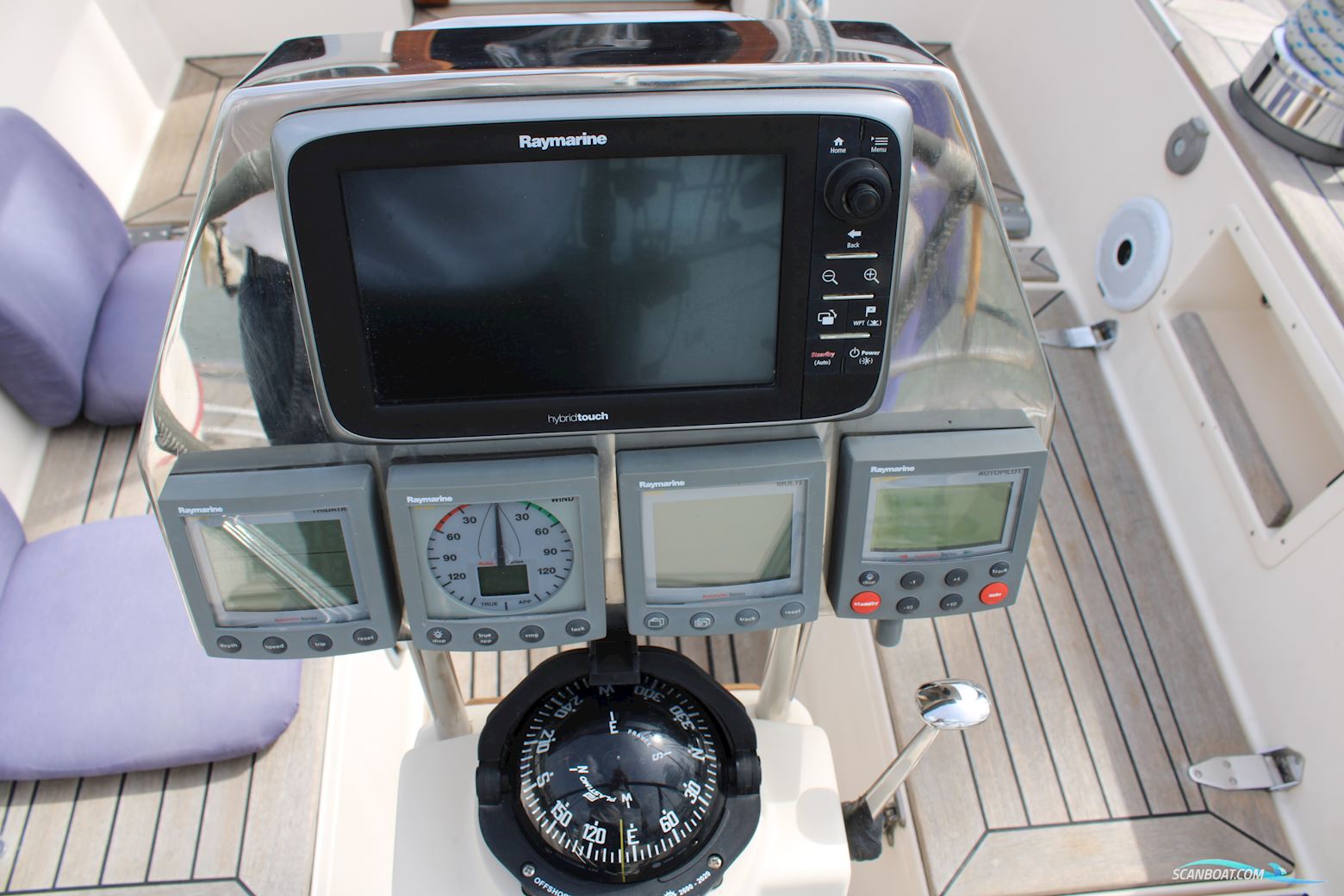 Victoire 1270 Decksaloon