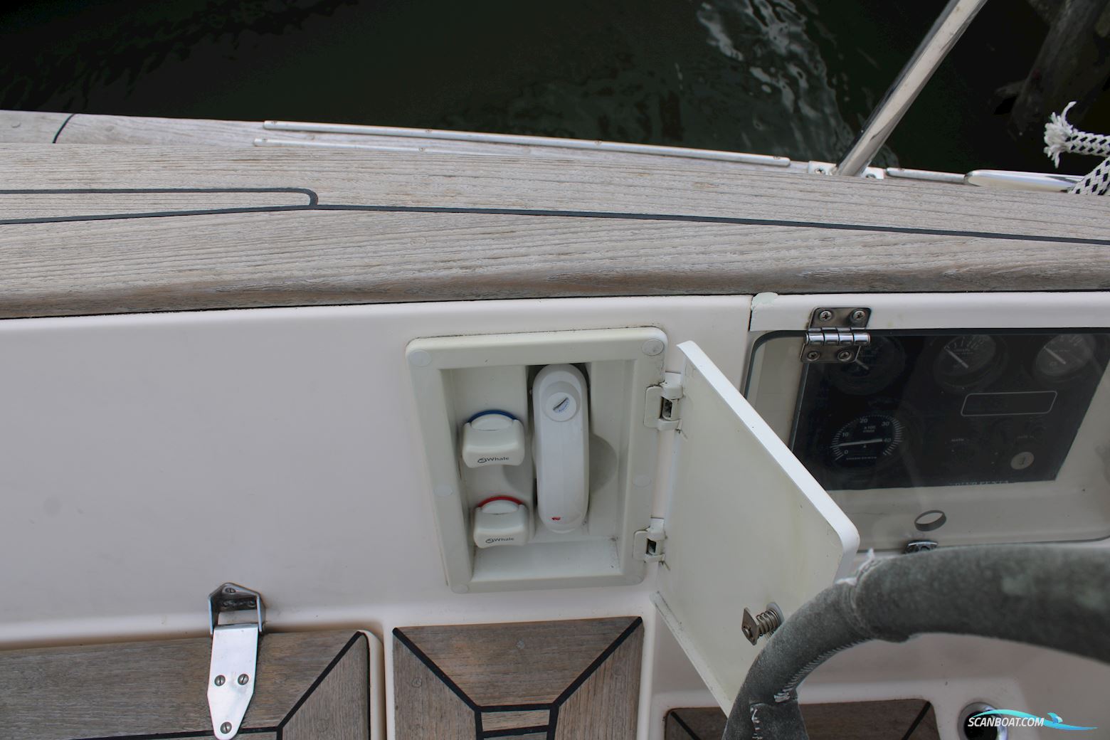 Victoire 1270 Decksaloon