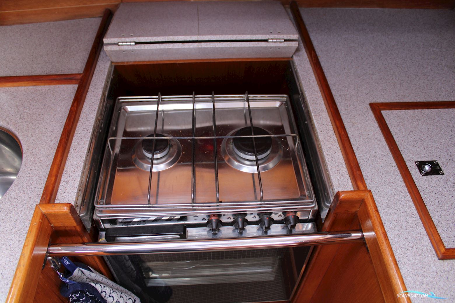 Victoire 1270 Decksaloon
