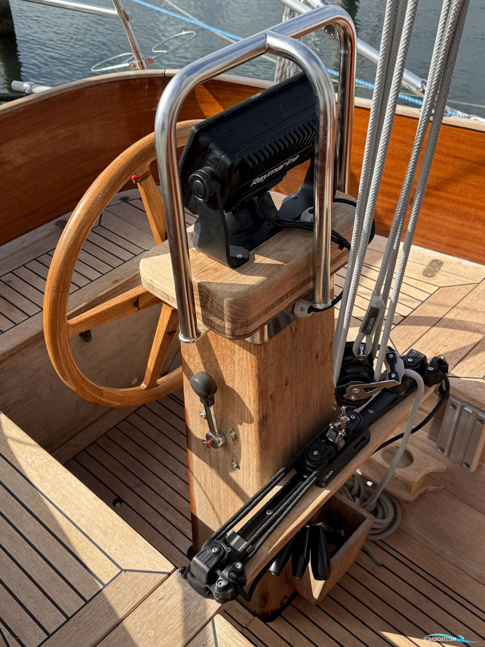 Vindø 40, renoveret med nyere rig og sejl