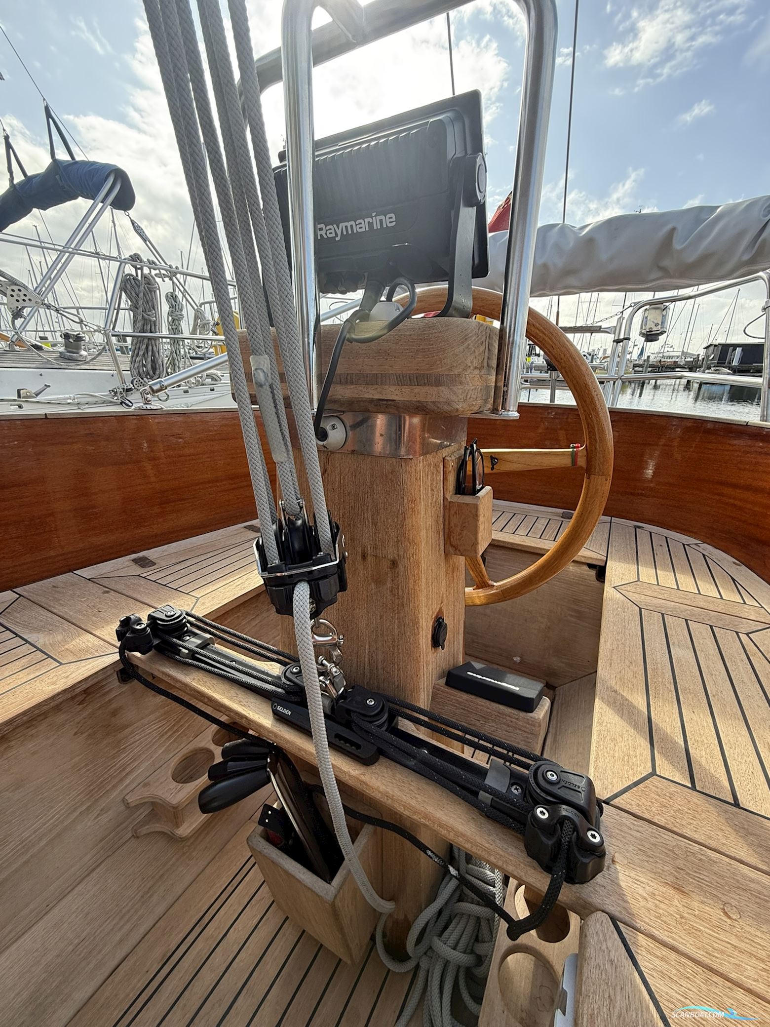 Vindø 40, renoveret med nyere rig og sejl