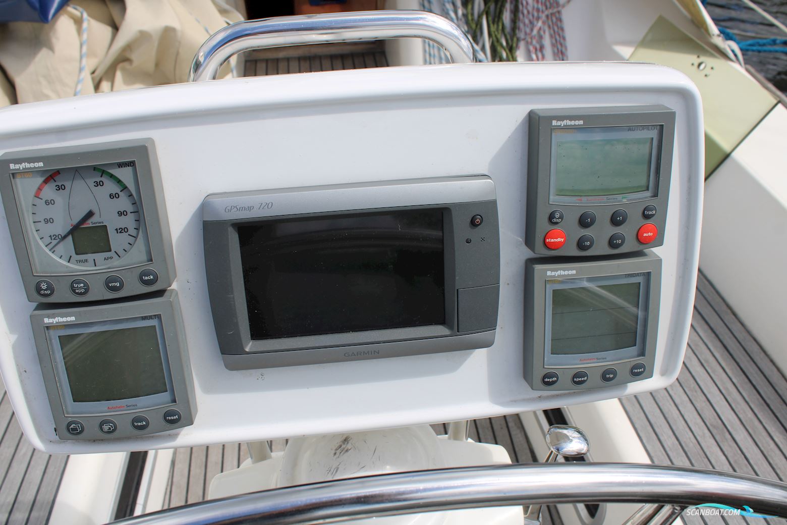 Wauquiez 40 Pilot Saloon