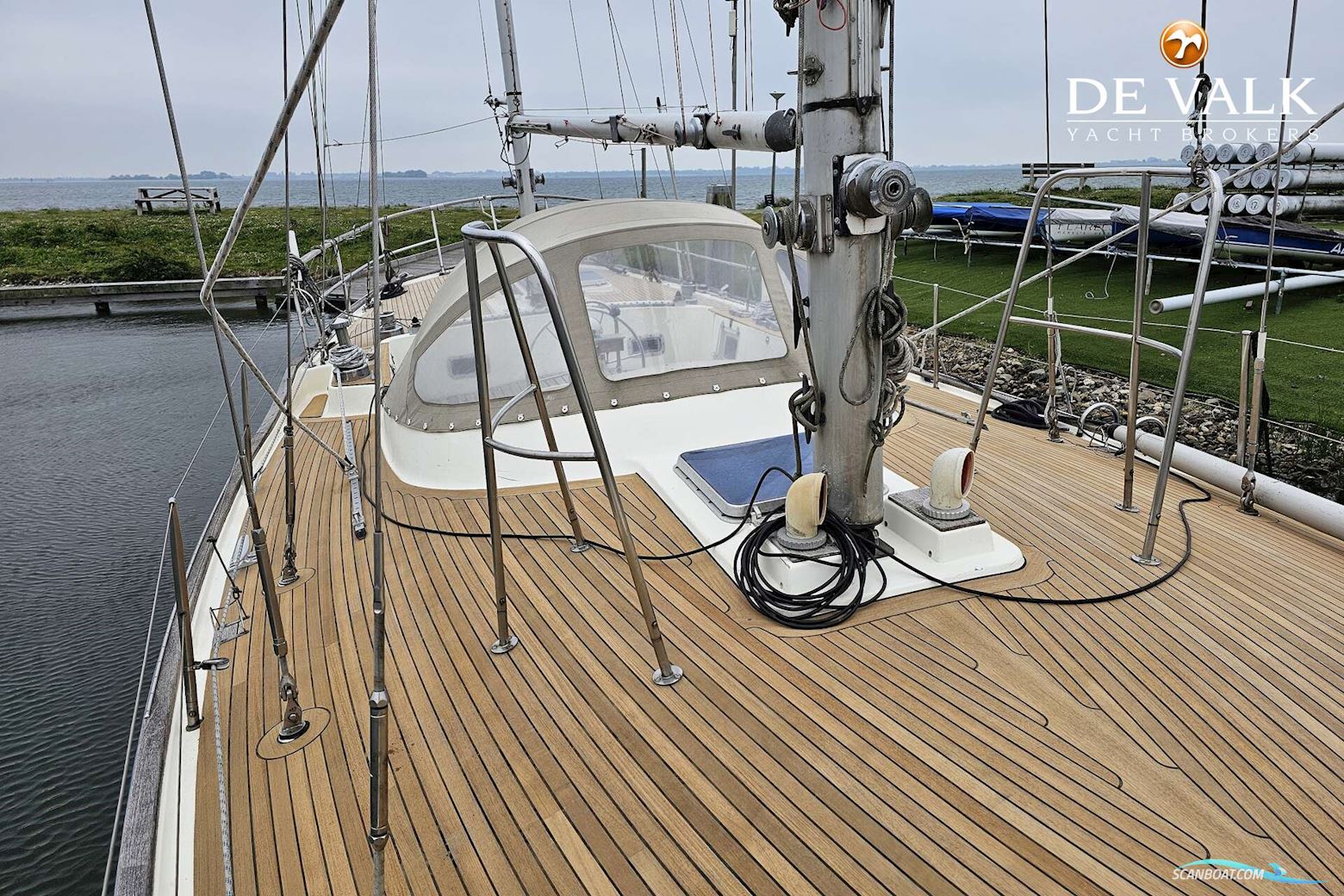 Wauquiez Amphitrite 43