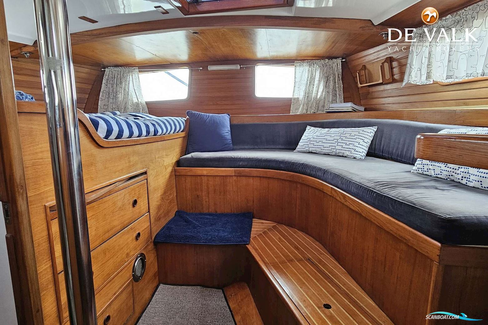 Wauquiez Amphitrite 43