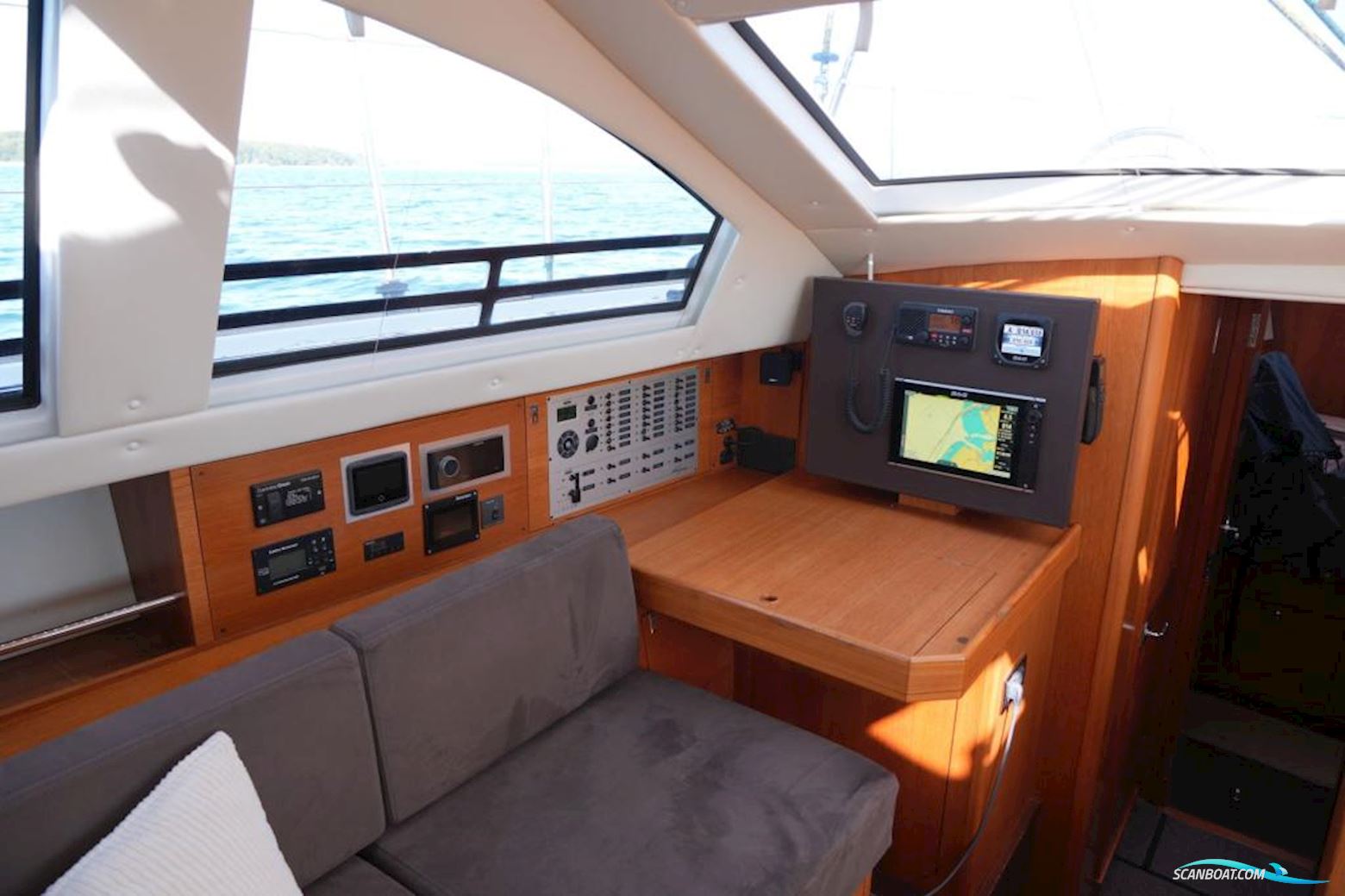Wauquiez Pilot Saloon 47