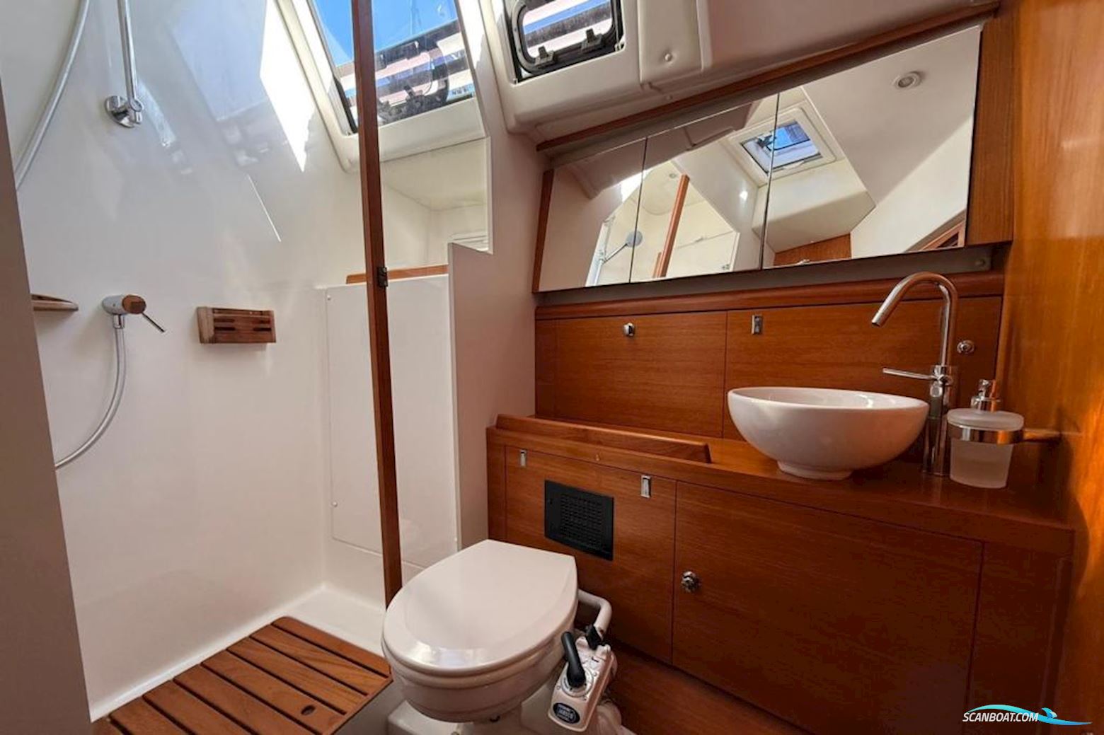 Wauquiez Pilot Saloon 47