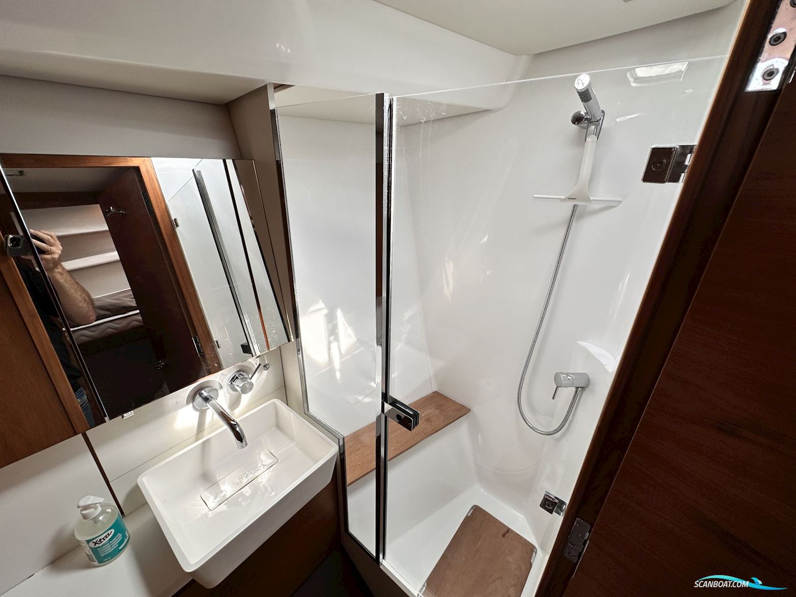 Wauquiez Pilot Saloon 48