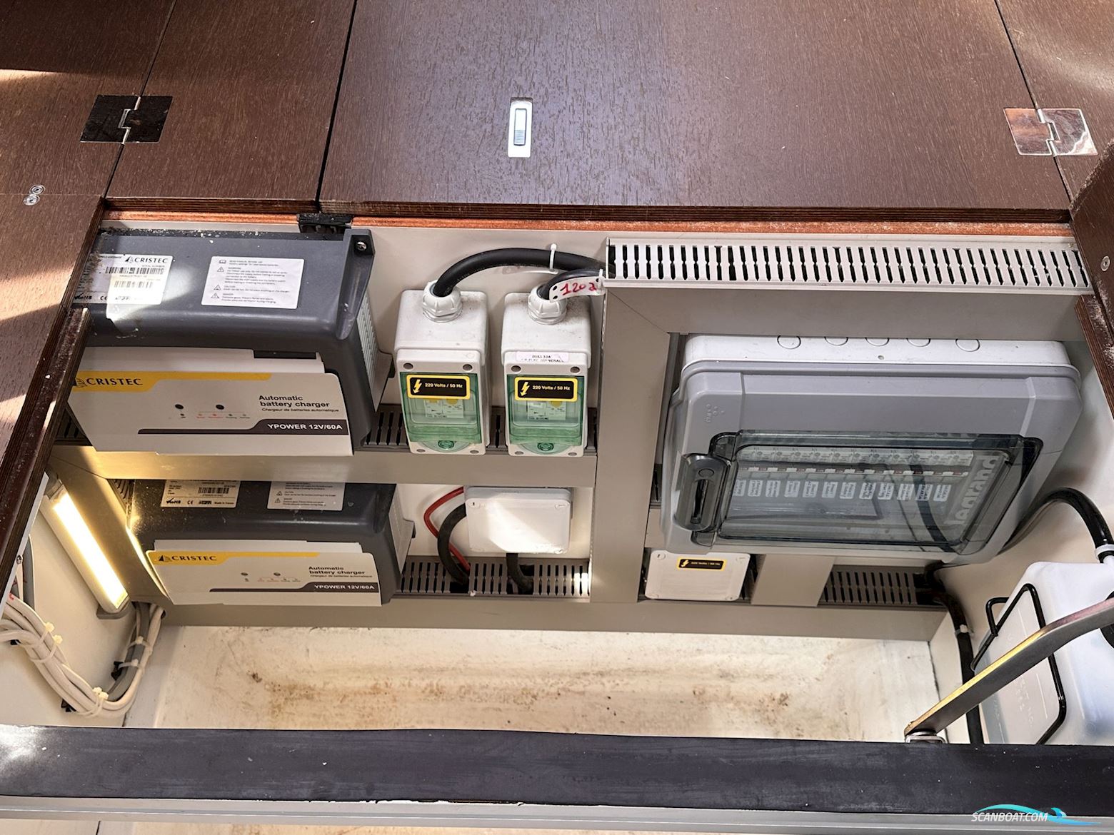 Wauquiez Pilot Saloon 48