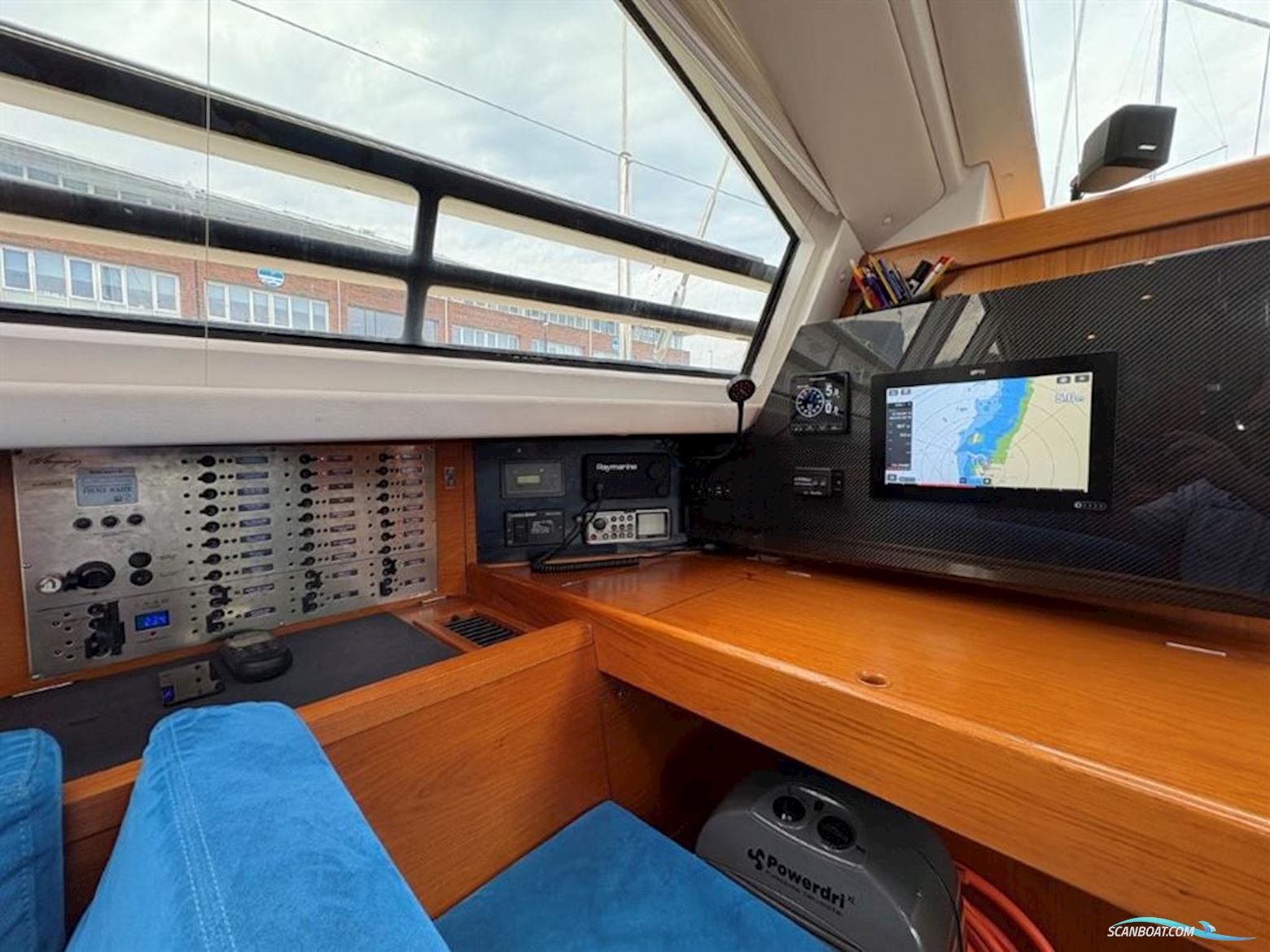 Wauquiez Pilot Saloon 55