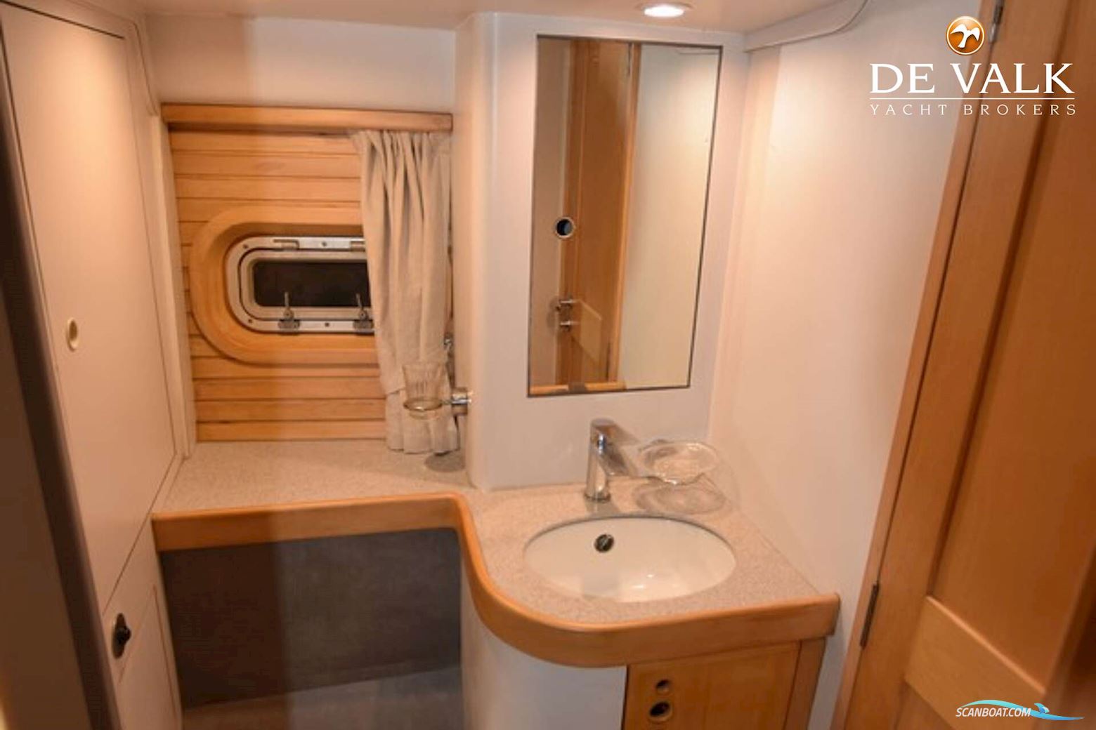 Wauquiez Pilot Saloon 60