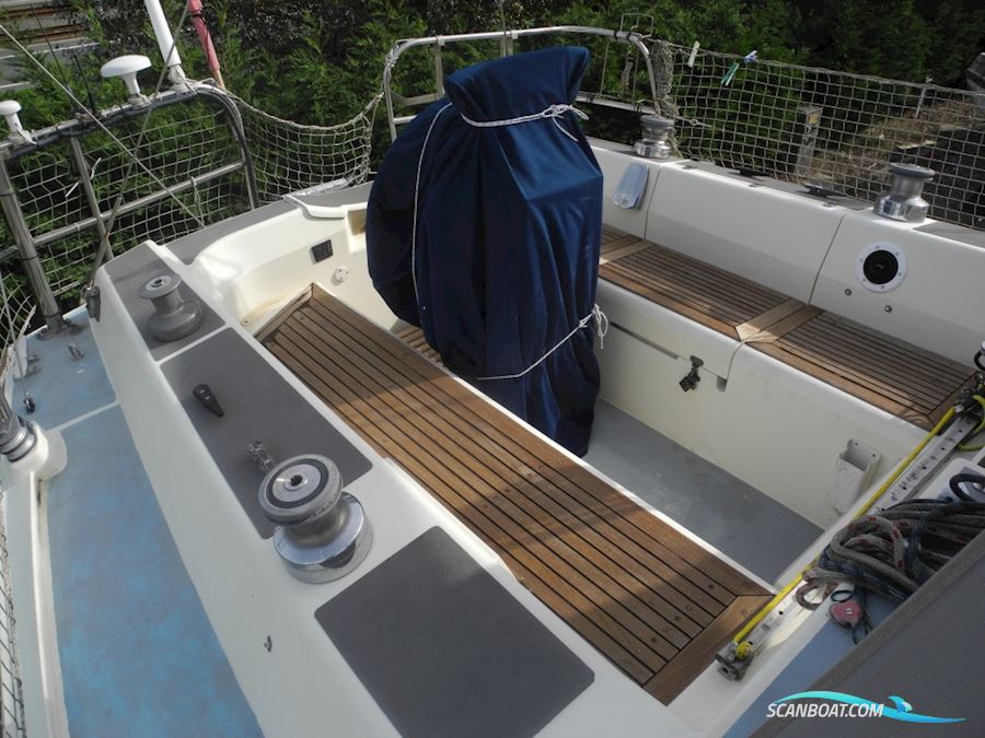 Westerly Falcon 35