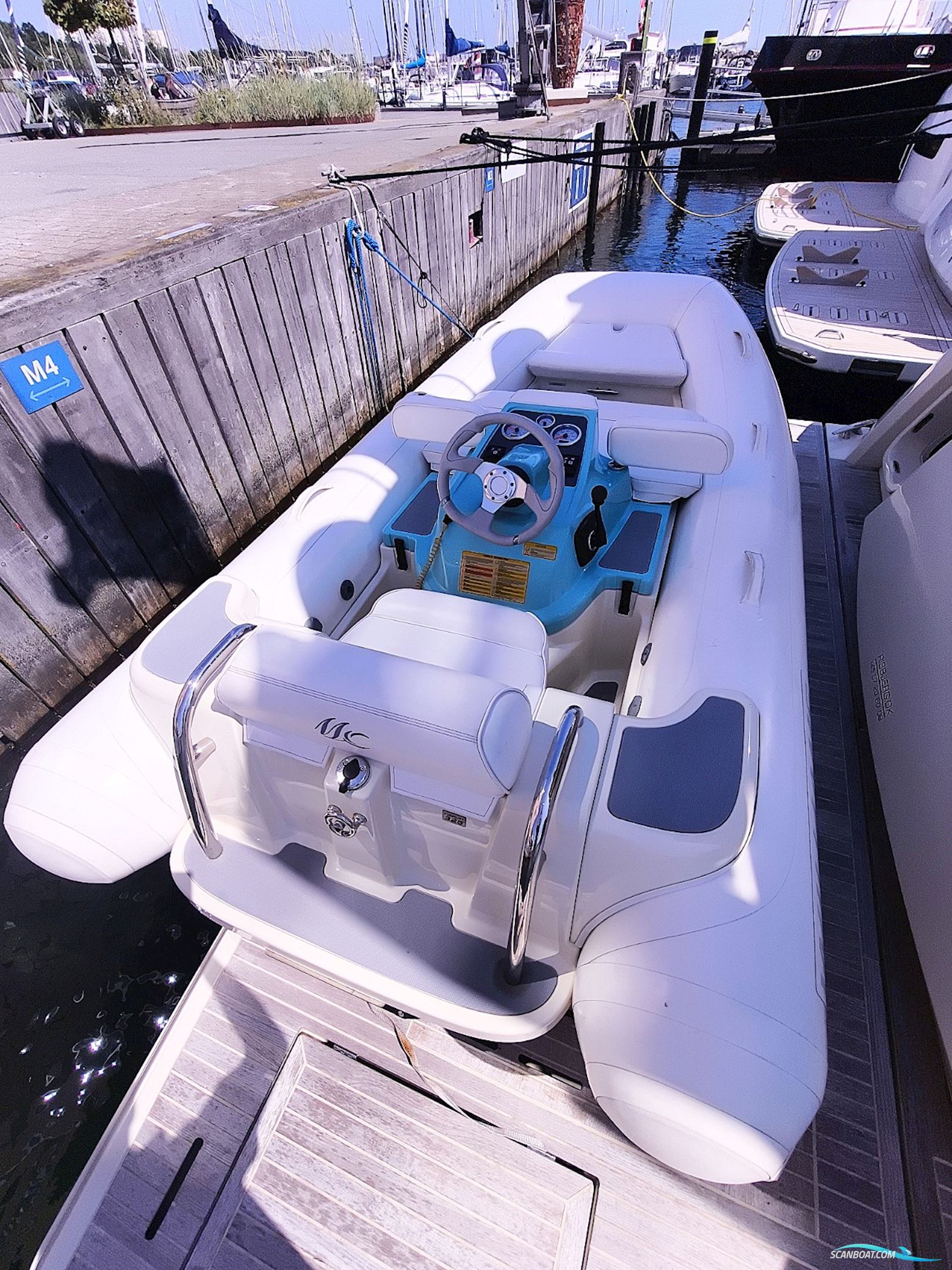 Williams 325 Jet Tender – NYHED