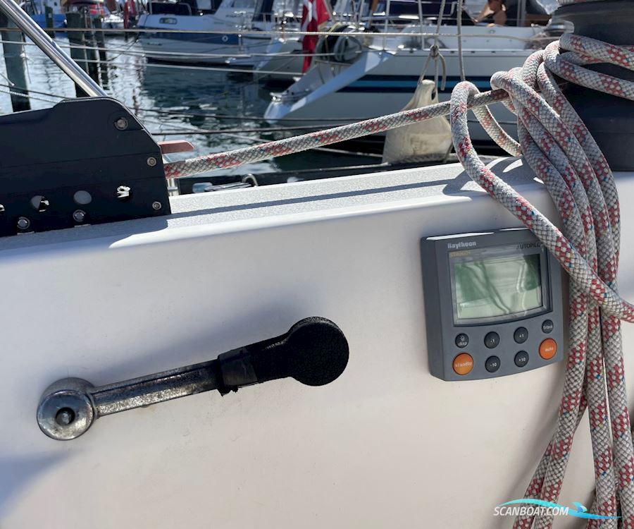 X-119 X-Yachts/Epoxy laminated UV Hull