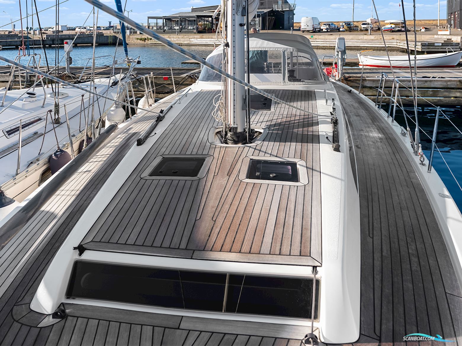 X-yachts 4.3
