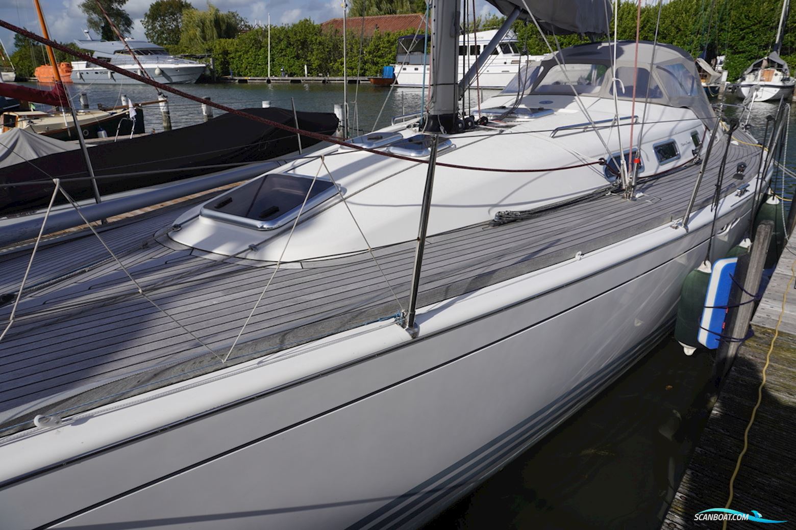 X Yachts X 40