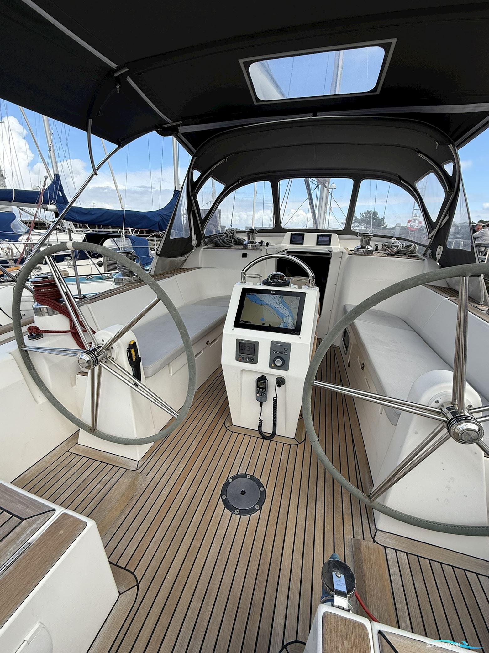 XC 42