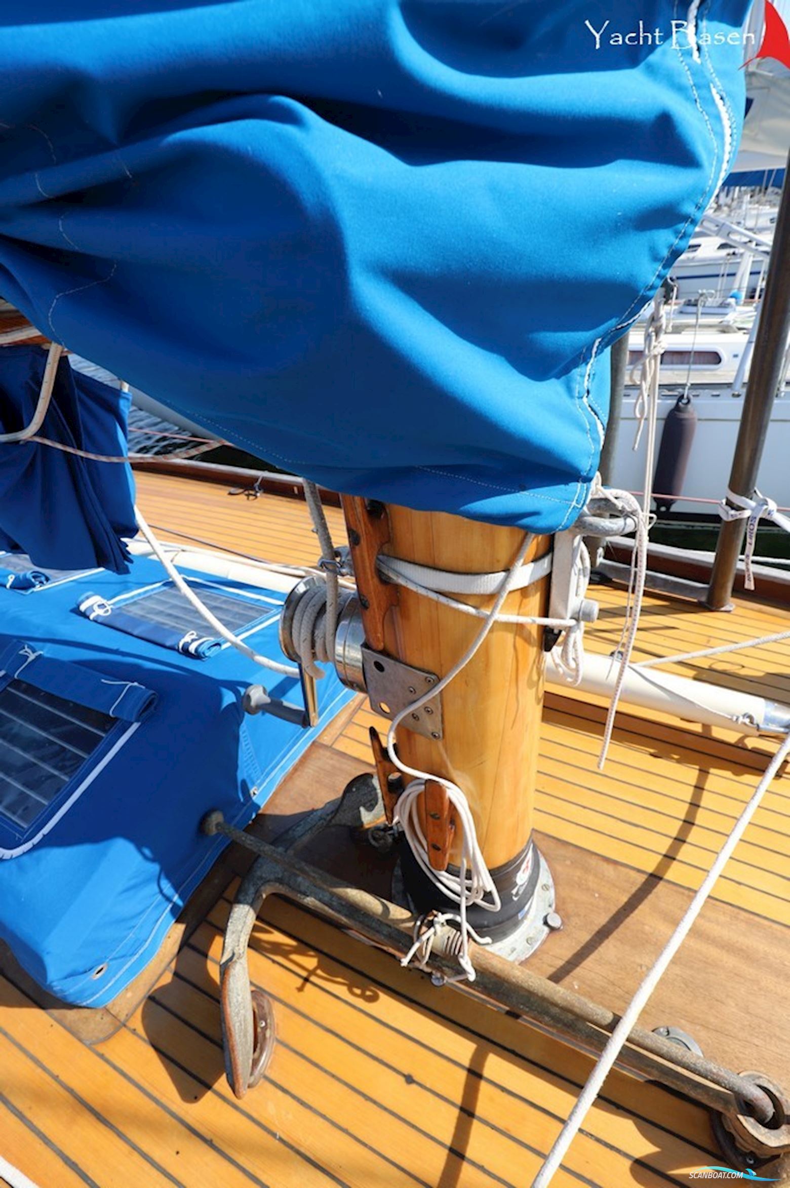 10 m R - Classic Yacht